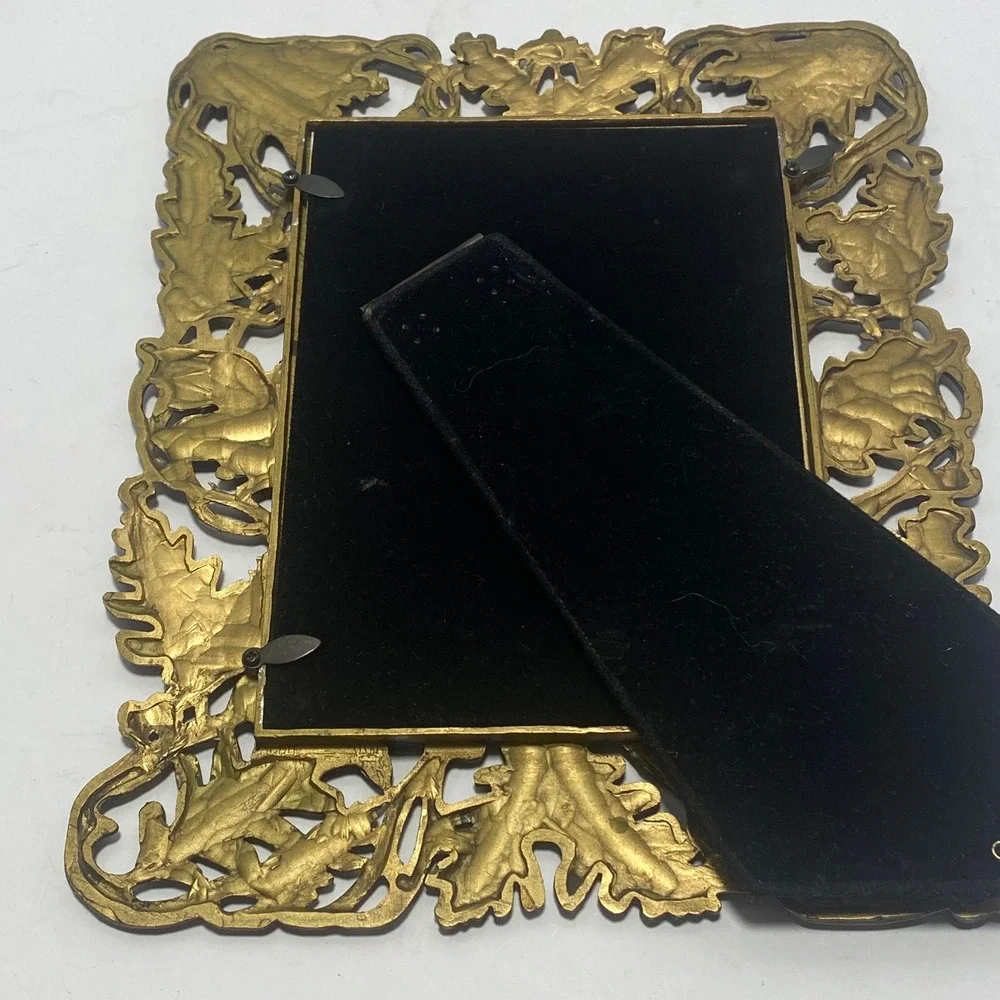 Unbranded Photo Frame 4x6 5x7 Gold Excellent Oak Leaf Acorn Metal Vintage